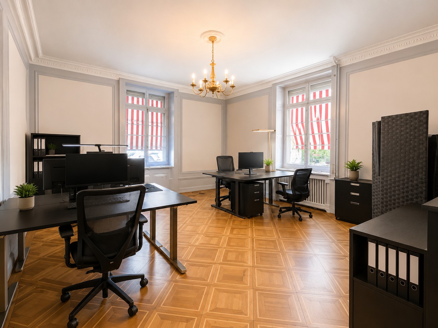 Office, photo 3 of 8