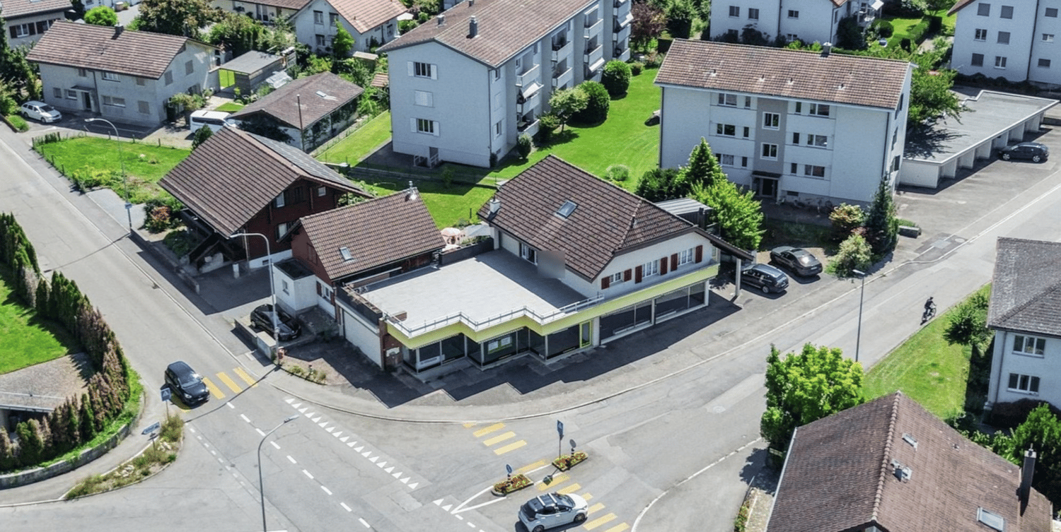652m² edificio residenziale / commerciale