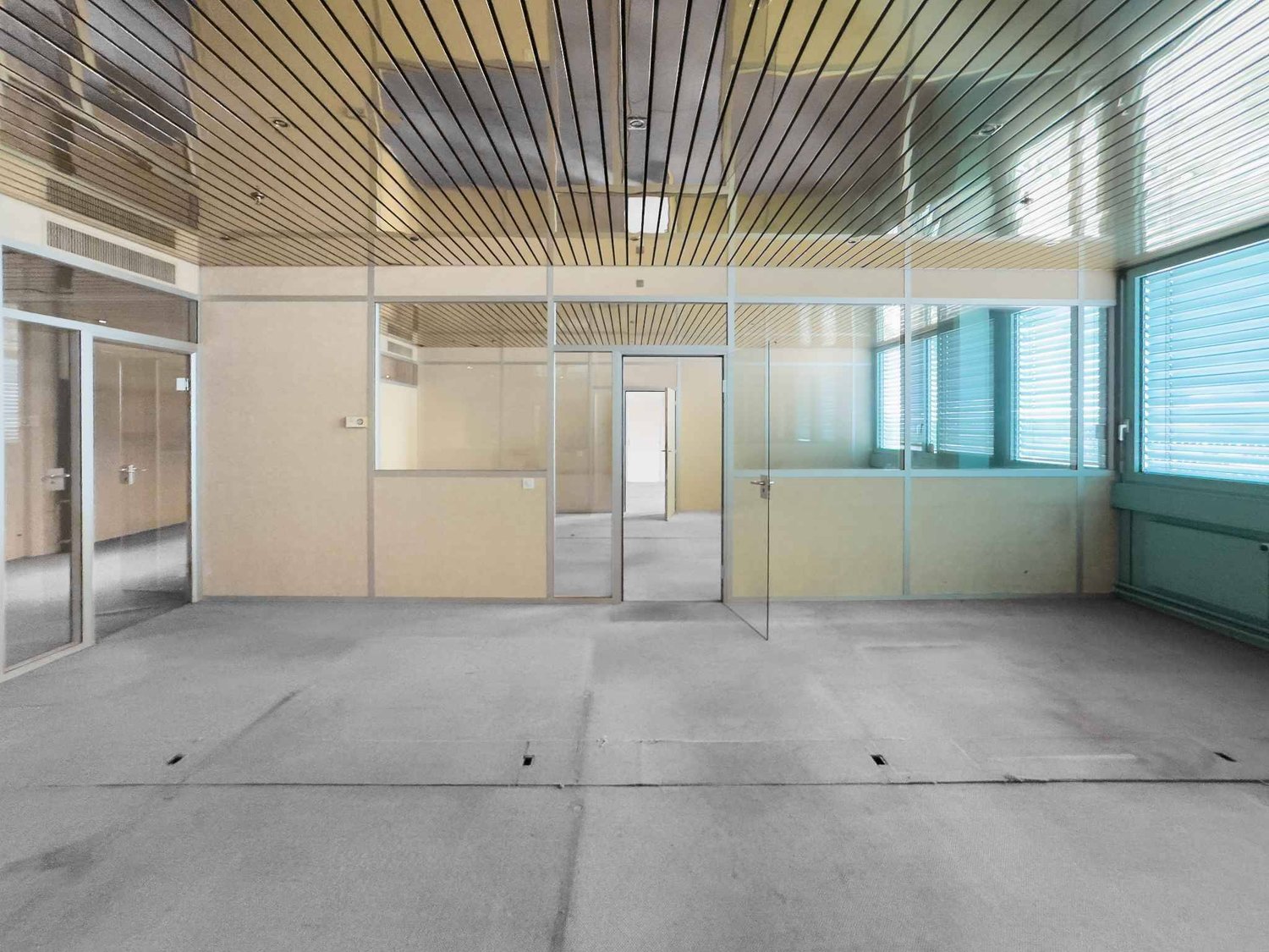 231m² commercial, photo 2 of 6