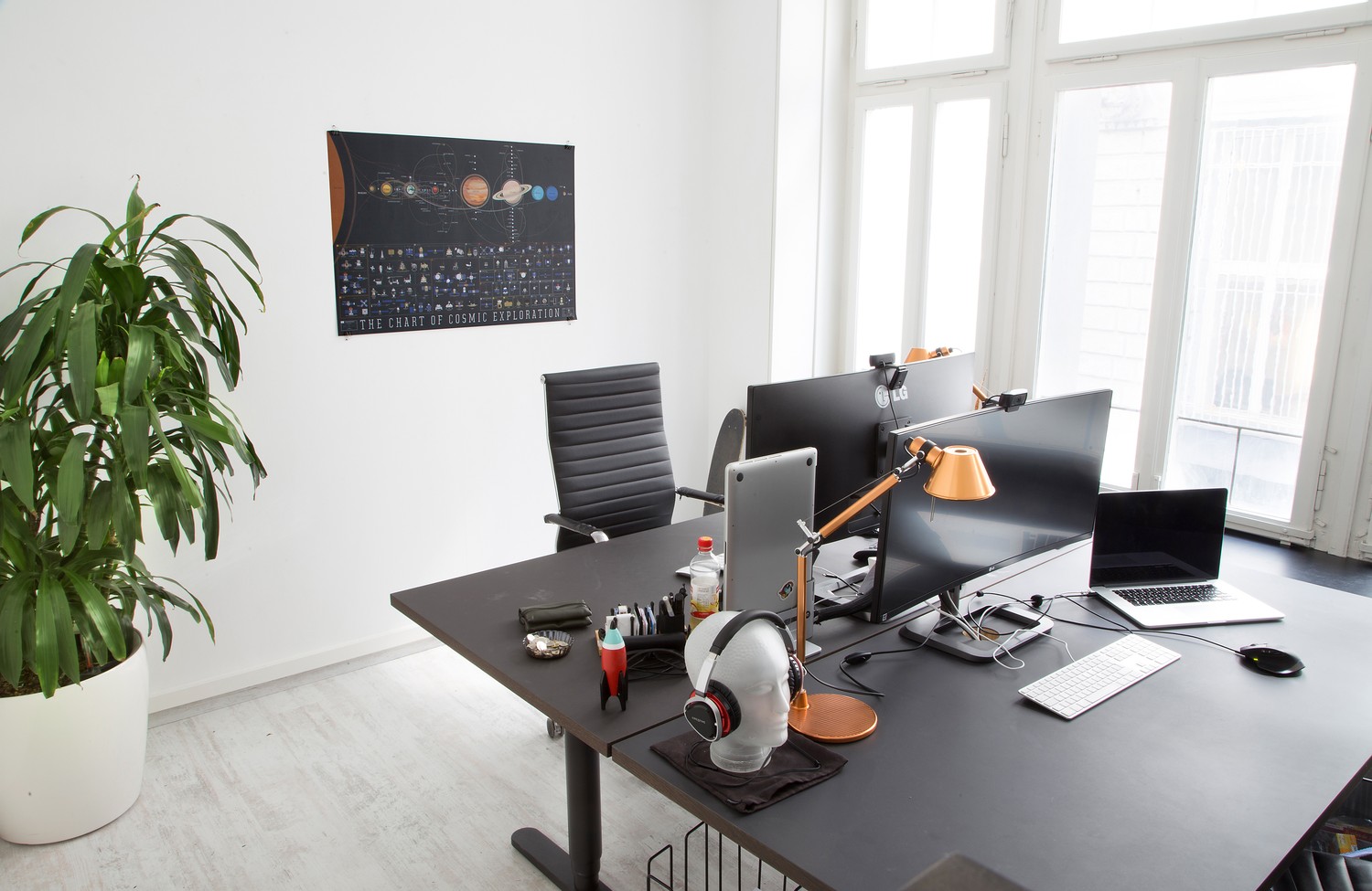 140m² office, photo 1 of 10