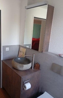 1 room single room, photo 3 of 5