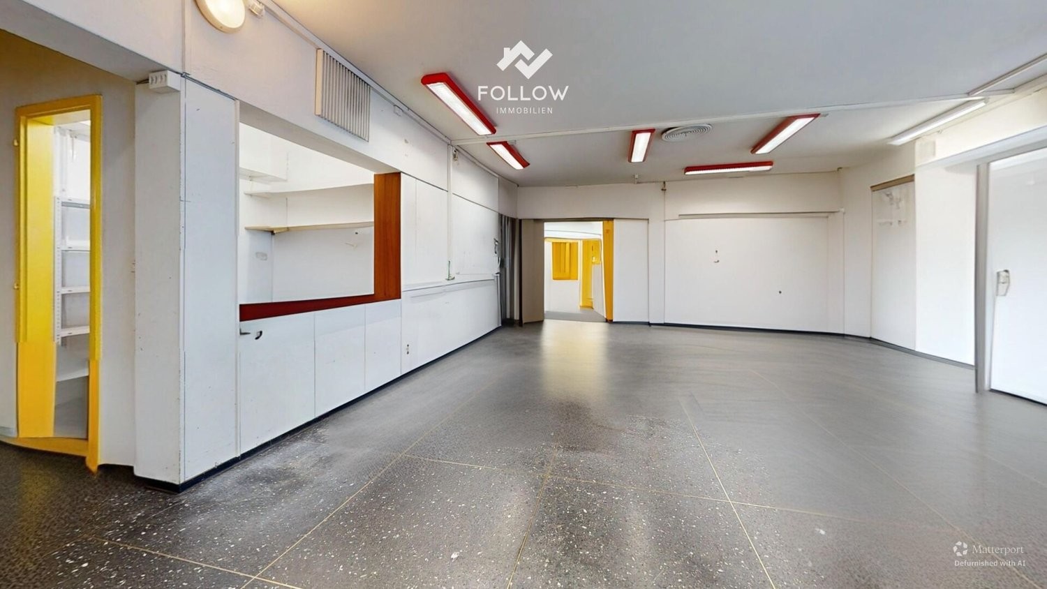 374m² de commerce