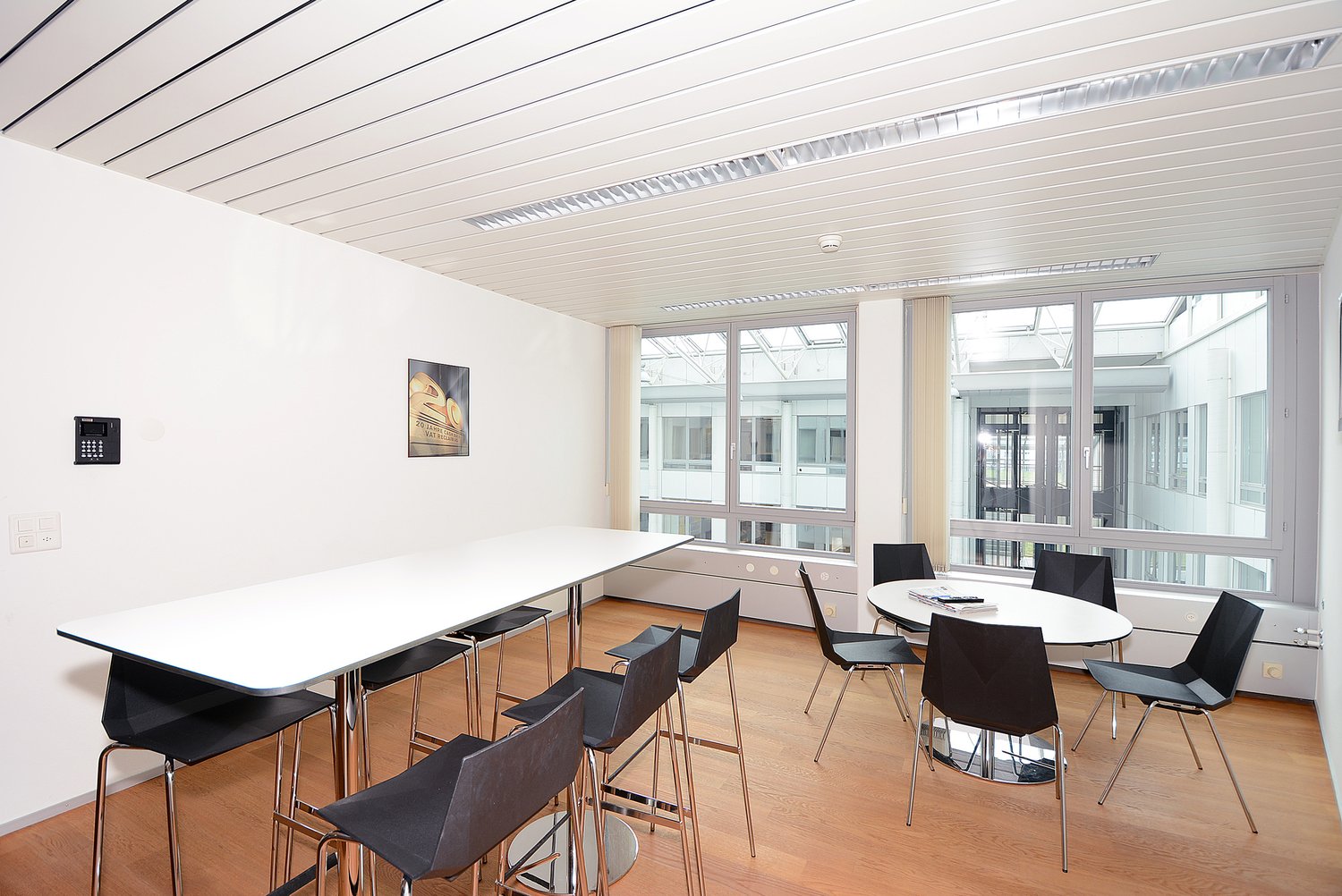 773m² bureau