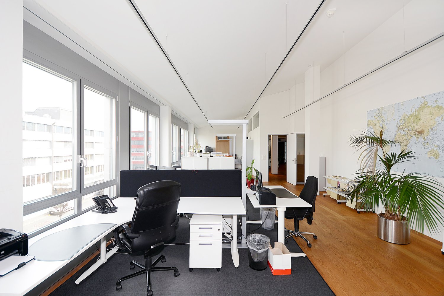 773m² bureau