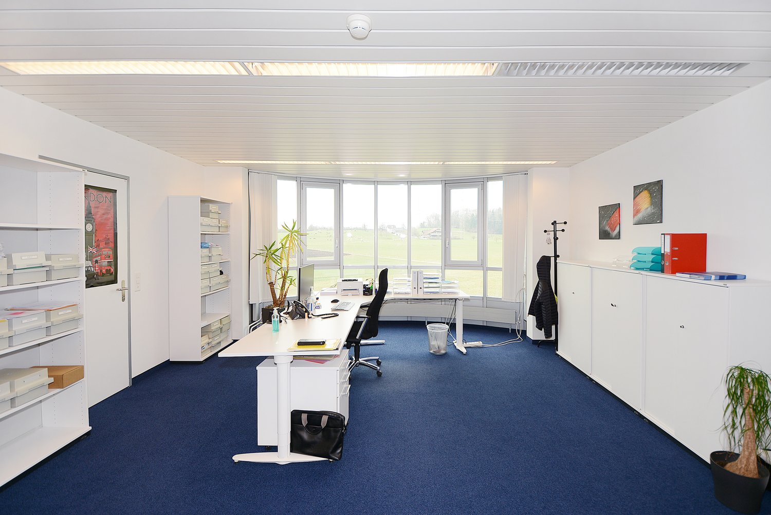 773m² bureau