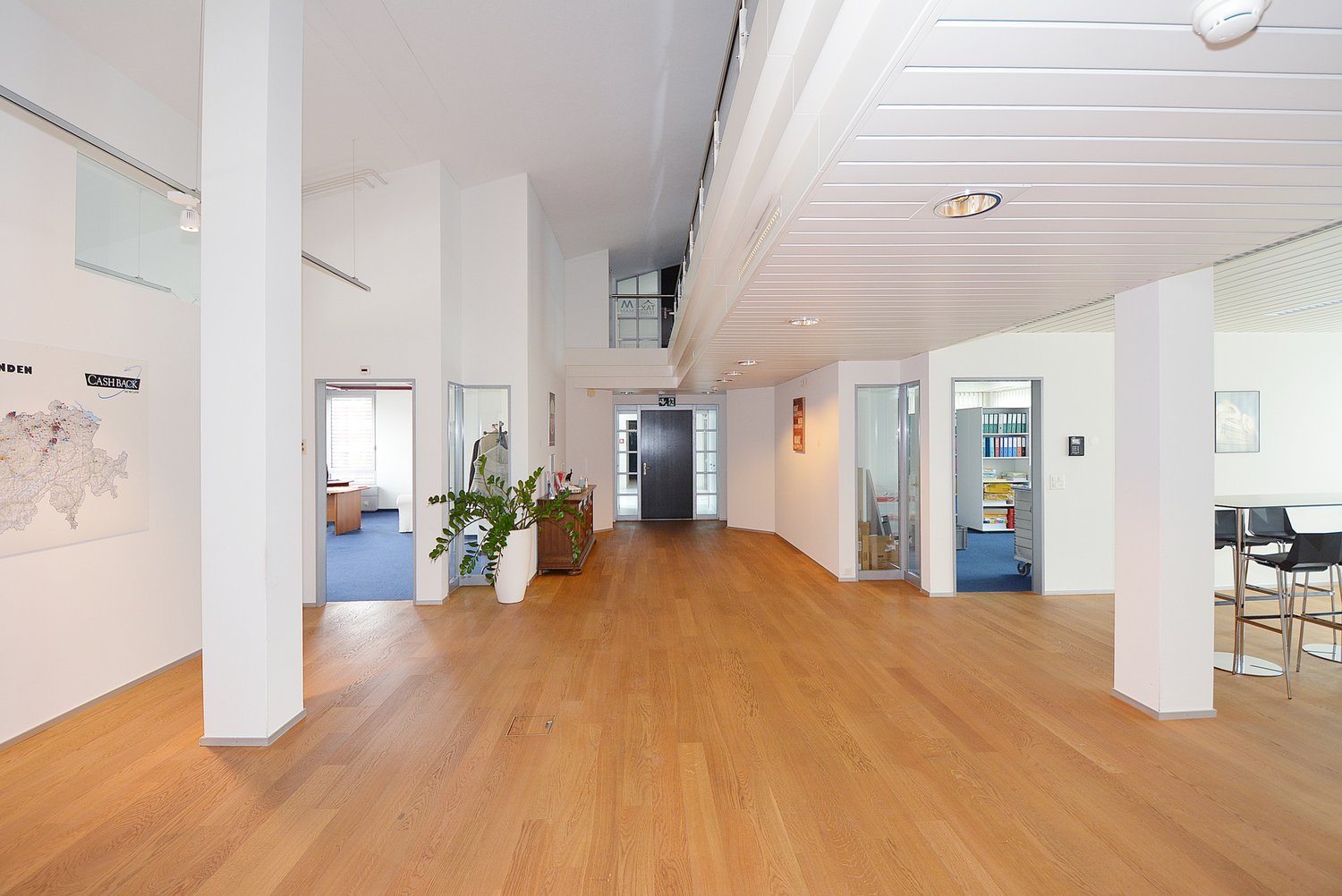 773m² bureau