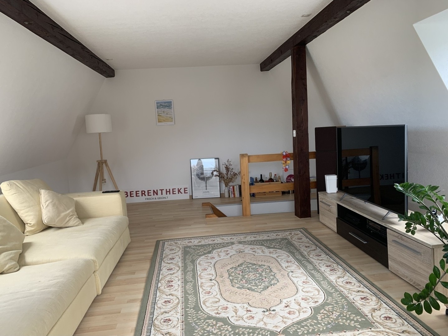 5 rooms apartment, Foto 3 von 10