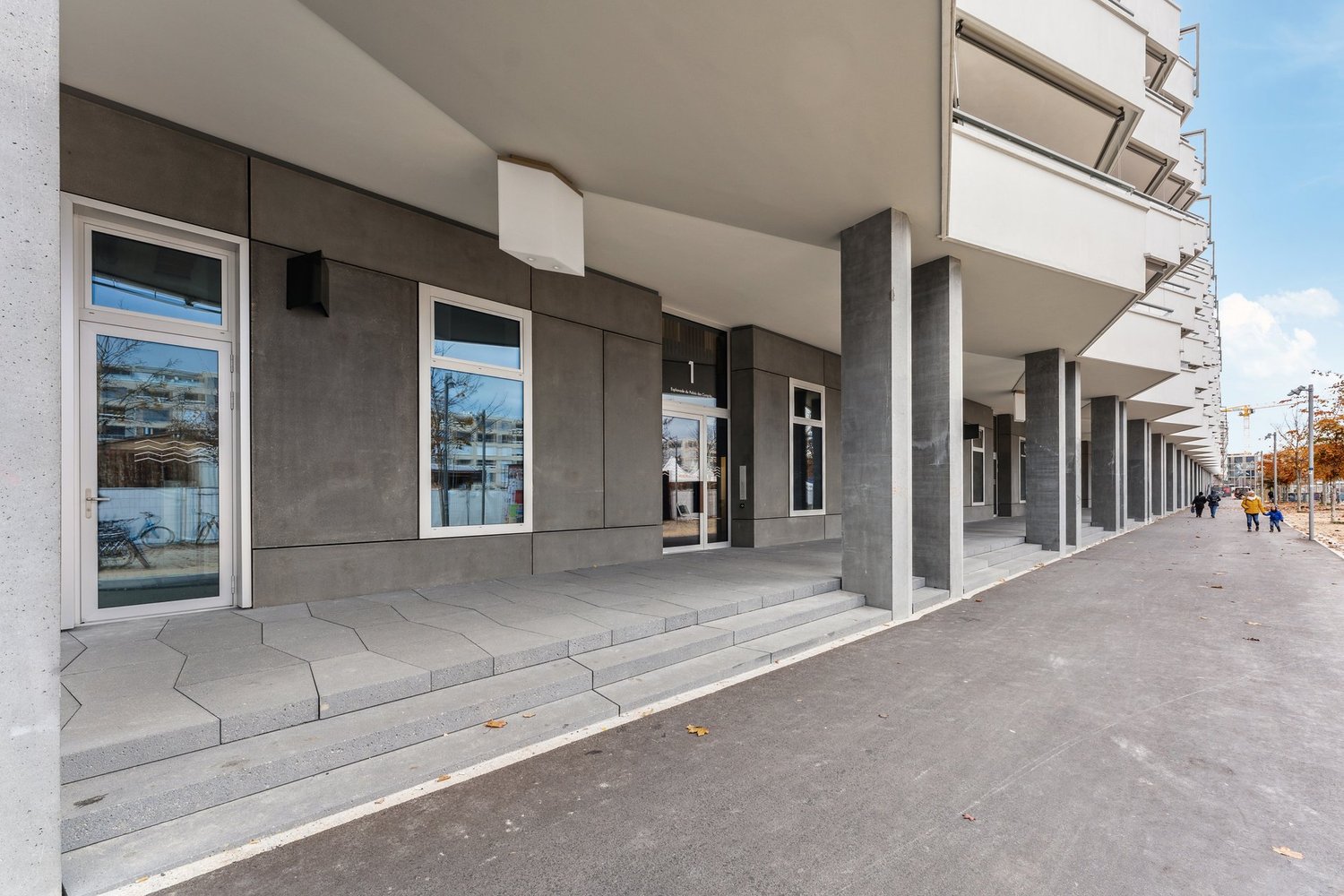 87m² shop, Foto 1 von 4