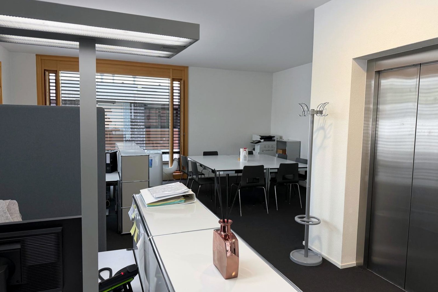412-585m² office, photo 4 of 9