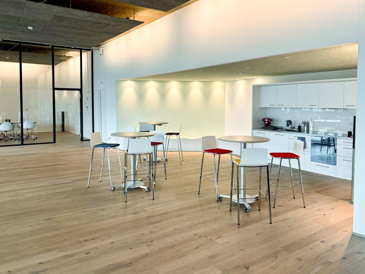 400m² office, photo 2 of 7
