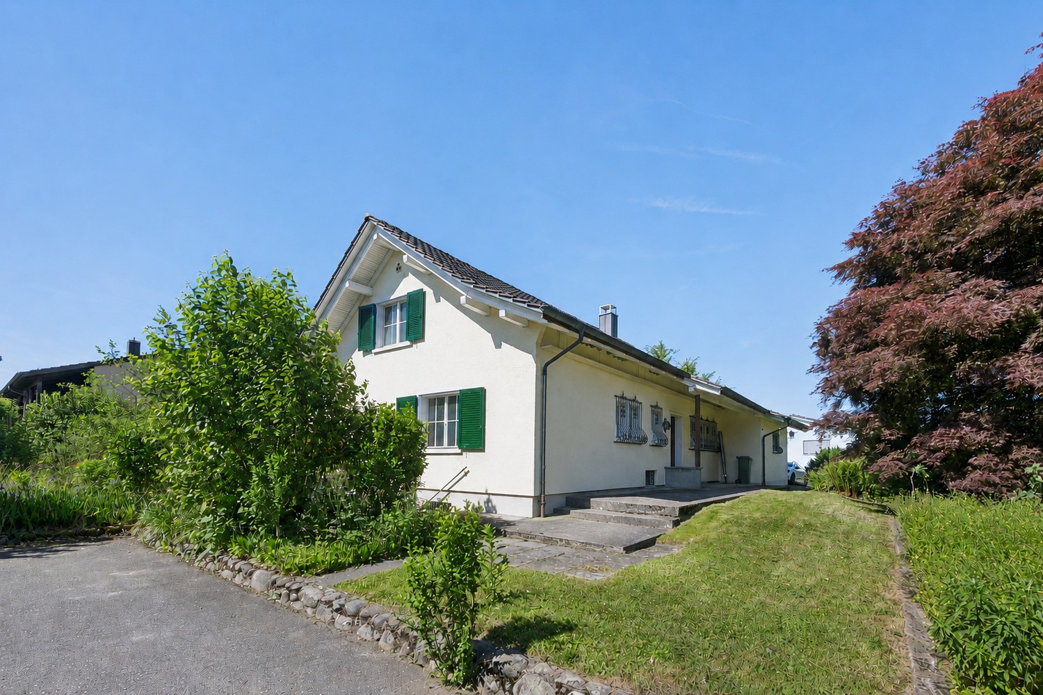 6 rooms single house