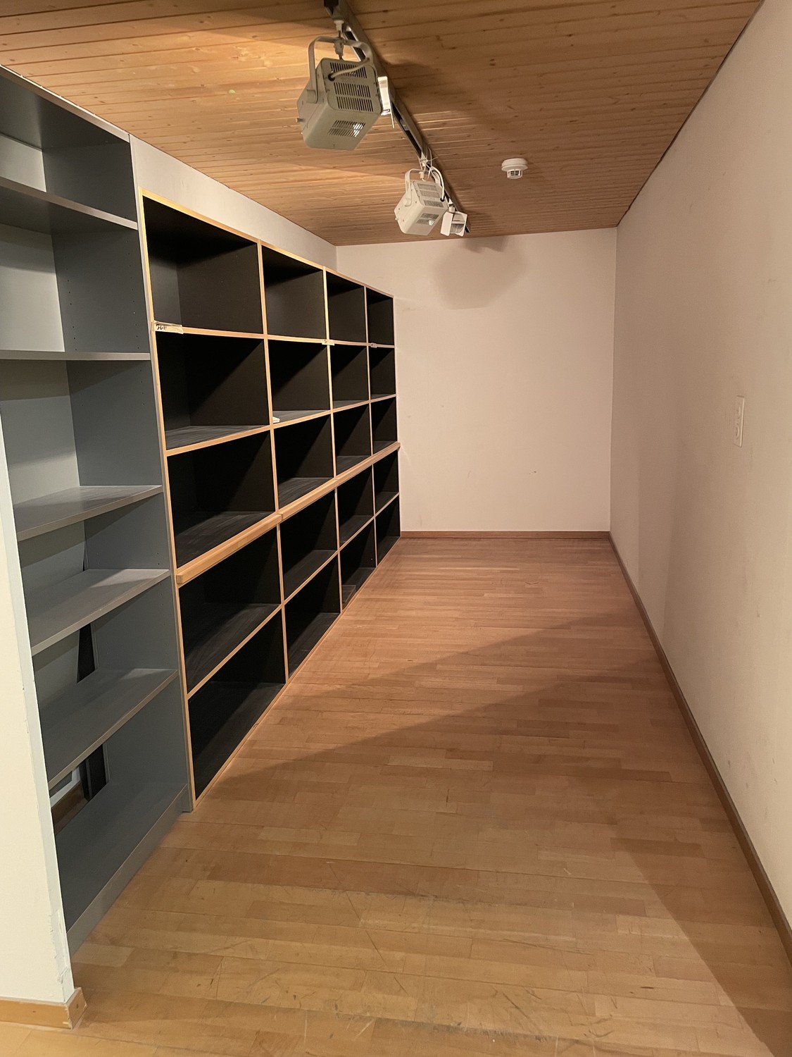 115m² cellar compartment, photo 5 of 8