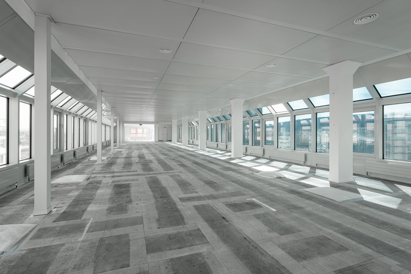 940m² office, photo 4 of 10