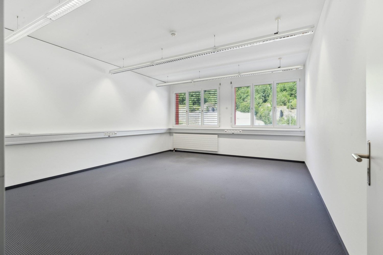 1217m² storage room, photo 8 of 10