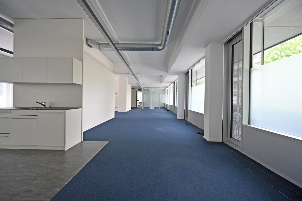 242m² office, photo 4 of 8