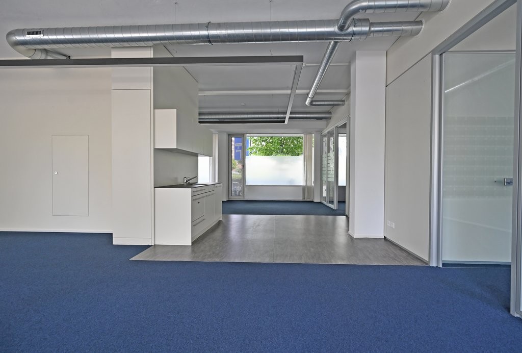 242m² office, photo 5 of 8