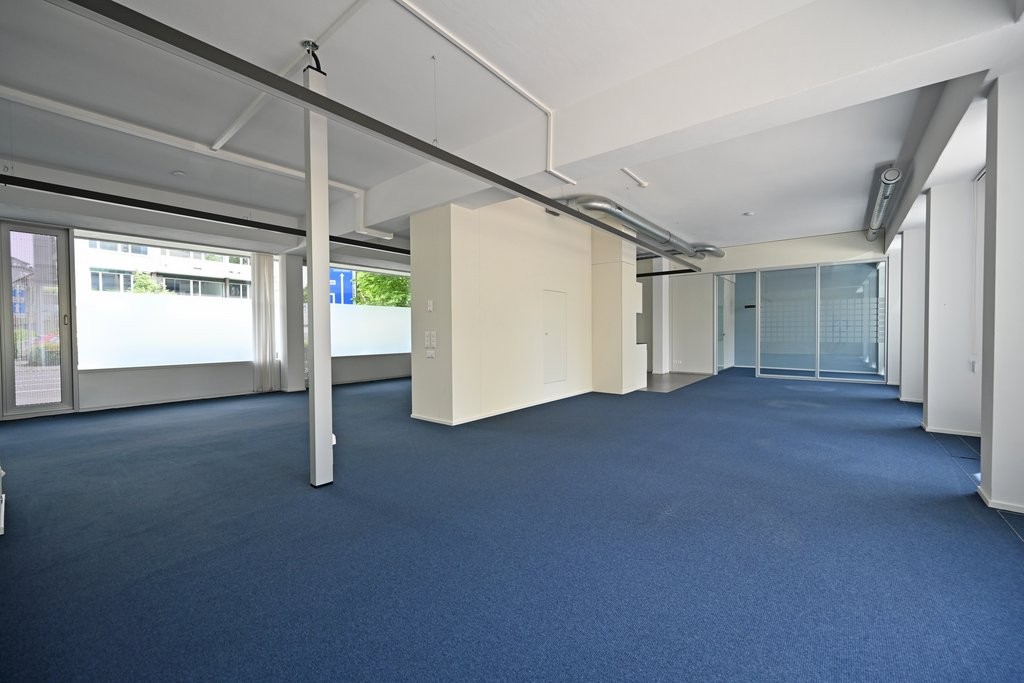 242m² office, photo 3 of 8