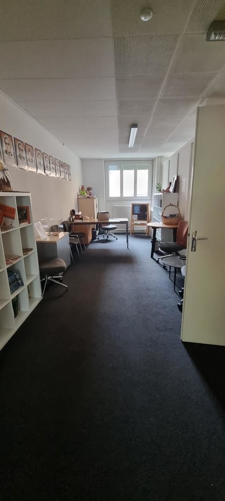 182m² office, photo 1 of 10