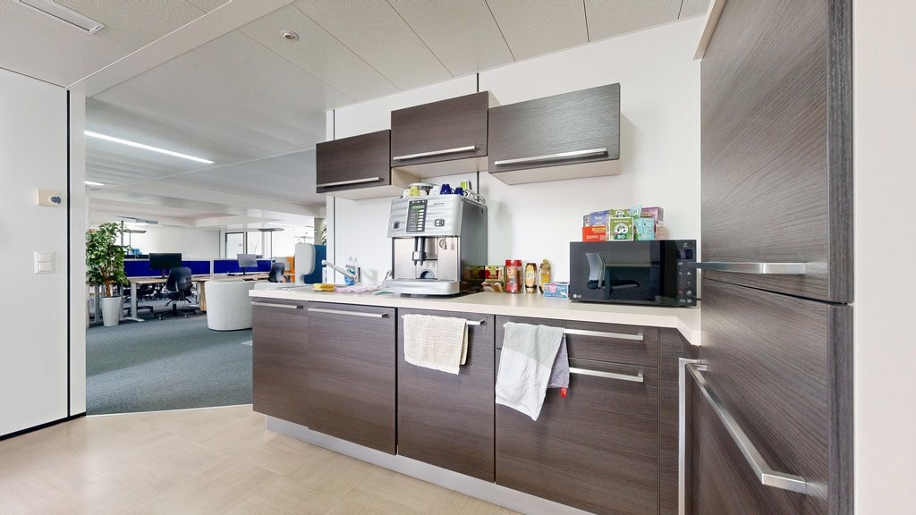 232m² office, photo 4 of 9