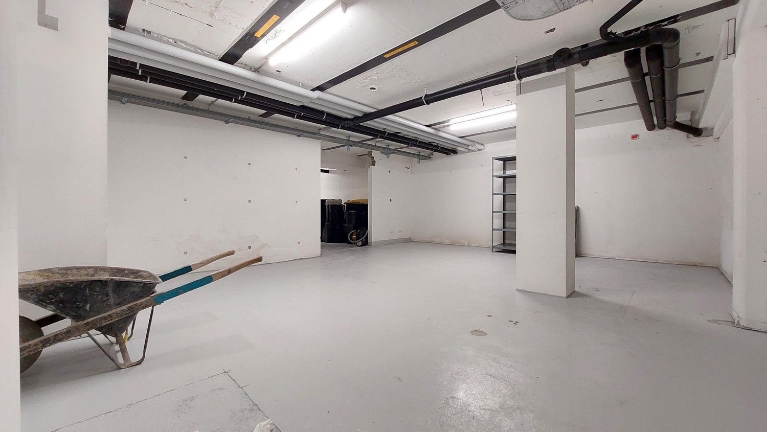 111m² storage room, Foto 5 von 7