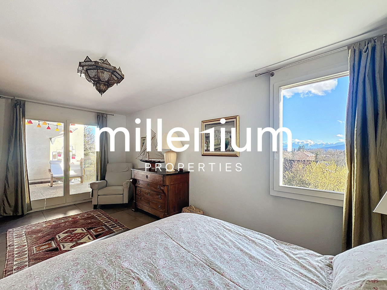 6 rooms furnished flat