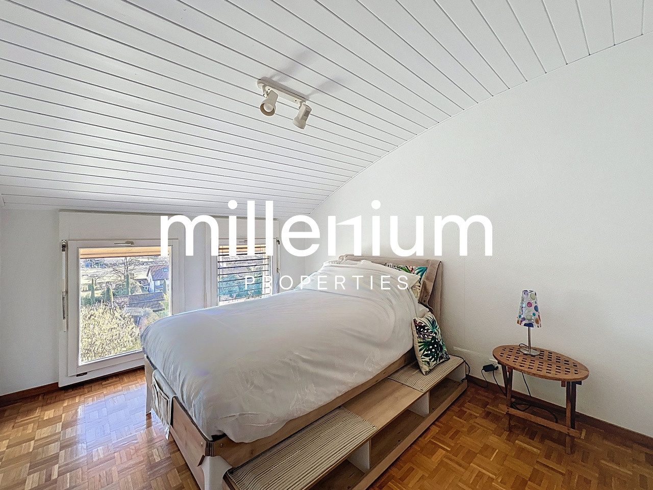 6 rooms furnished flat