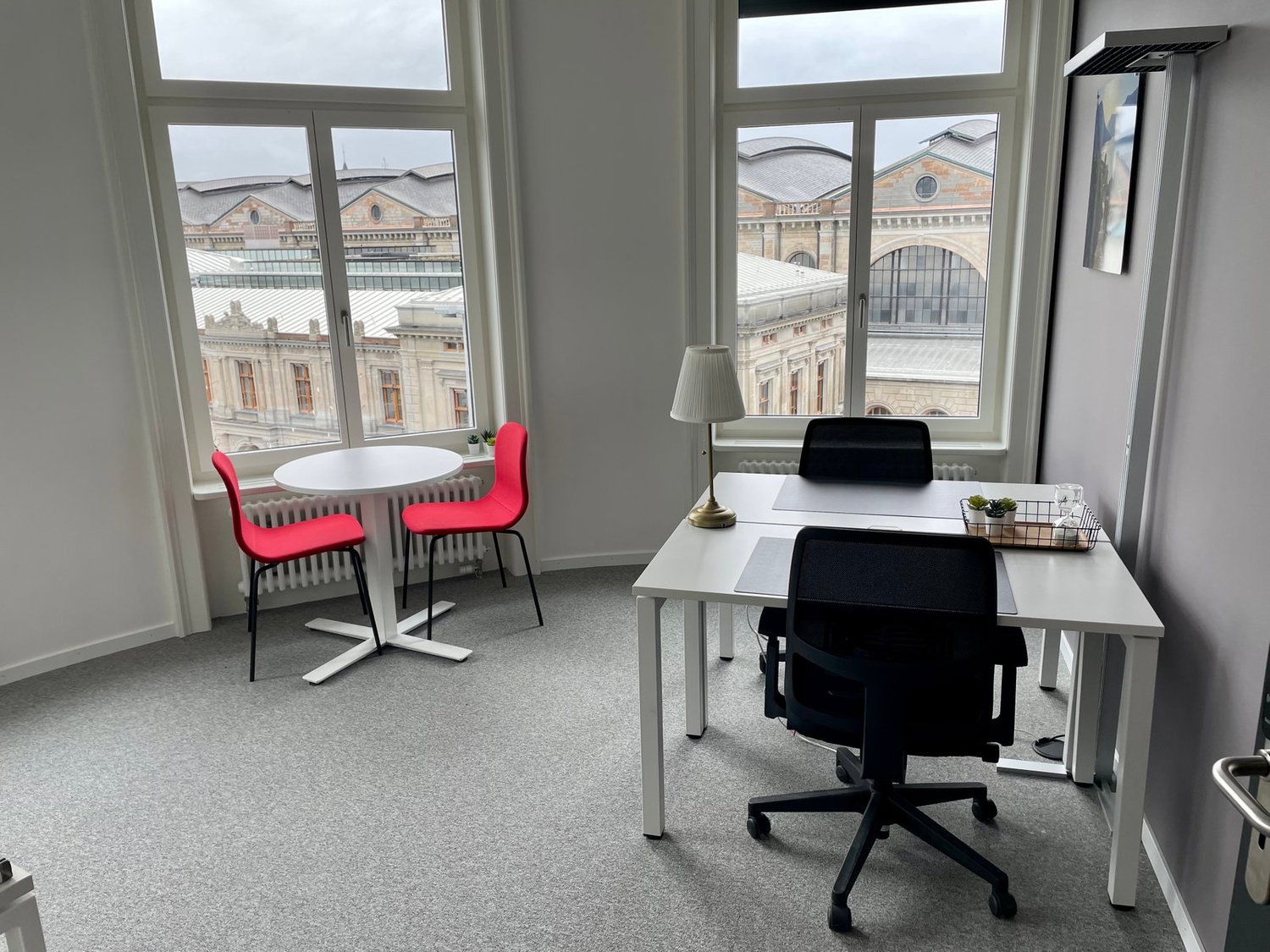 Office, photo 3 of 7