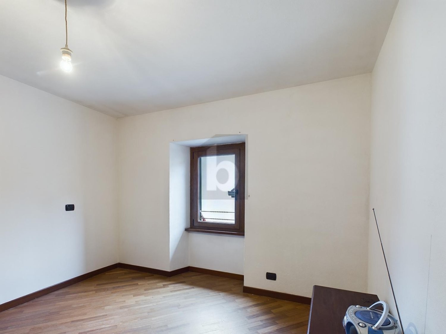 11 rooms multi family house, photo 4 of 4