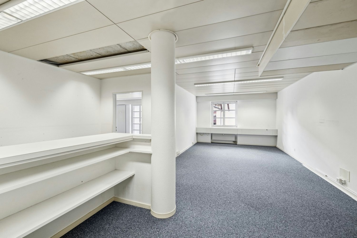 211m² office, photo 5 of 10