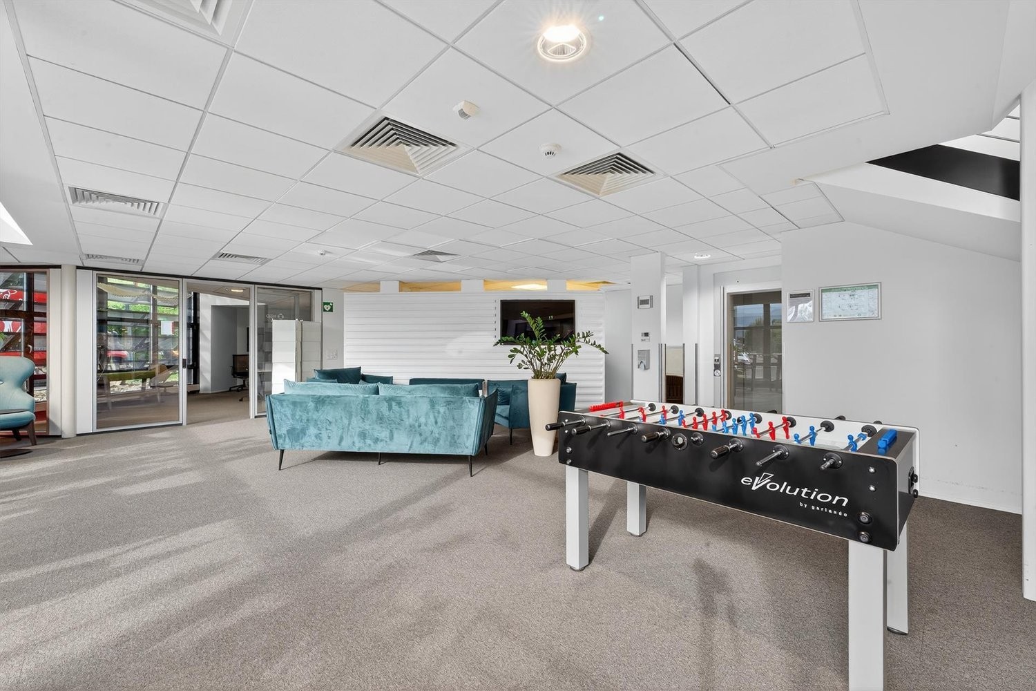 340m² ufficio