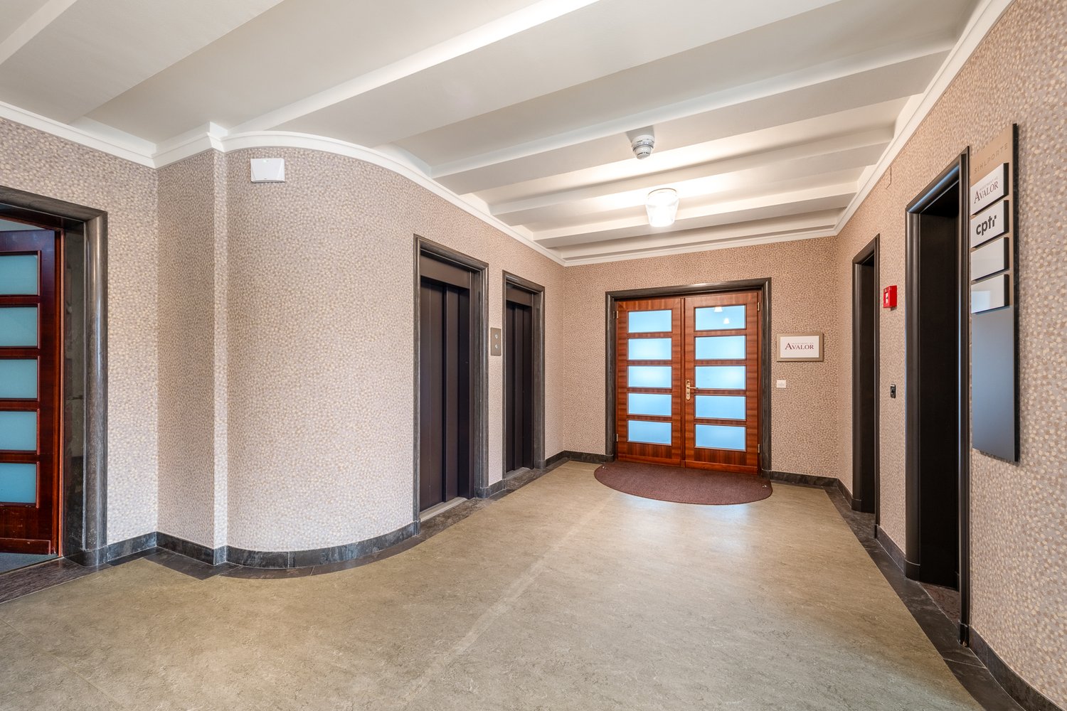 240m² office, photo 6 of 7