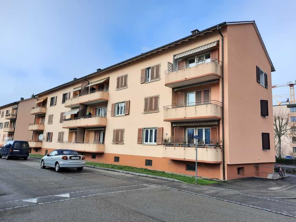 2 ½ room apartment
46m2 2.5 room apartment, bright with a beautiful landscape view on three sides.
On the 2nd floor.
The accommodation includes: 1 balcony, 1 entrance hallway, 1 fitted eat-in kitchen, 1 living room with balcony (no overlooking neighbors), 1 bedroom and 1 shower room/WC. Available: 1, photo 7 of 7