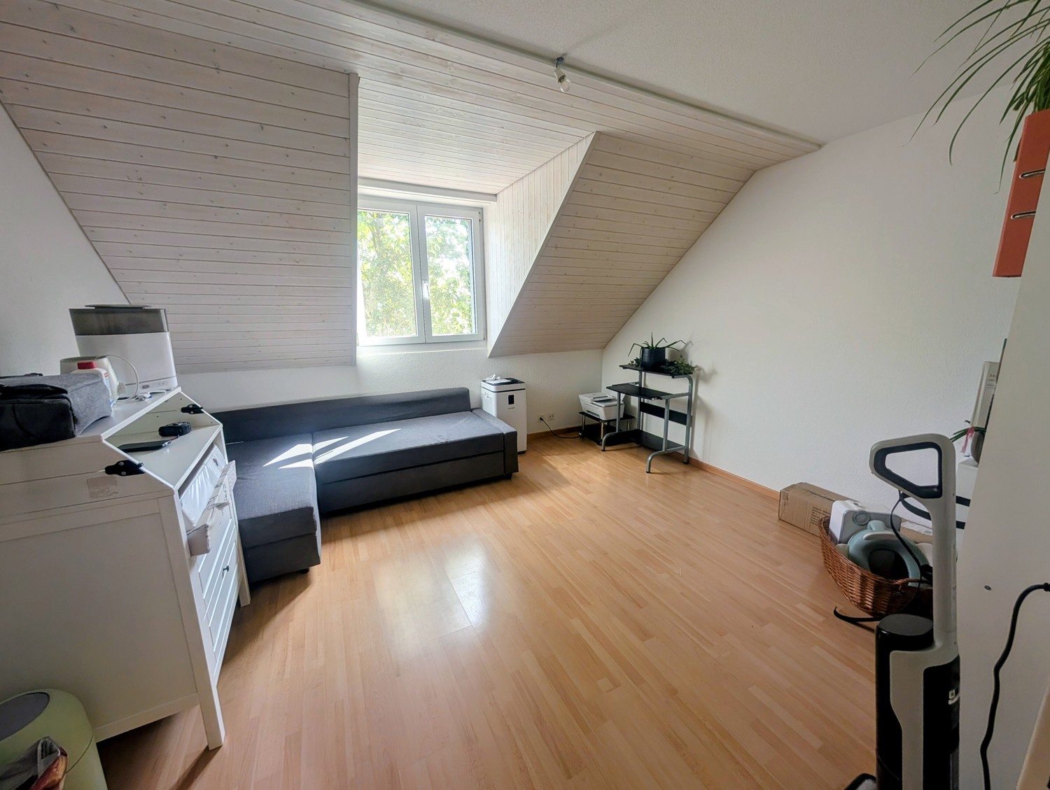 5 rooms apartment