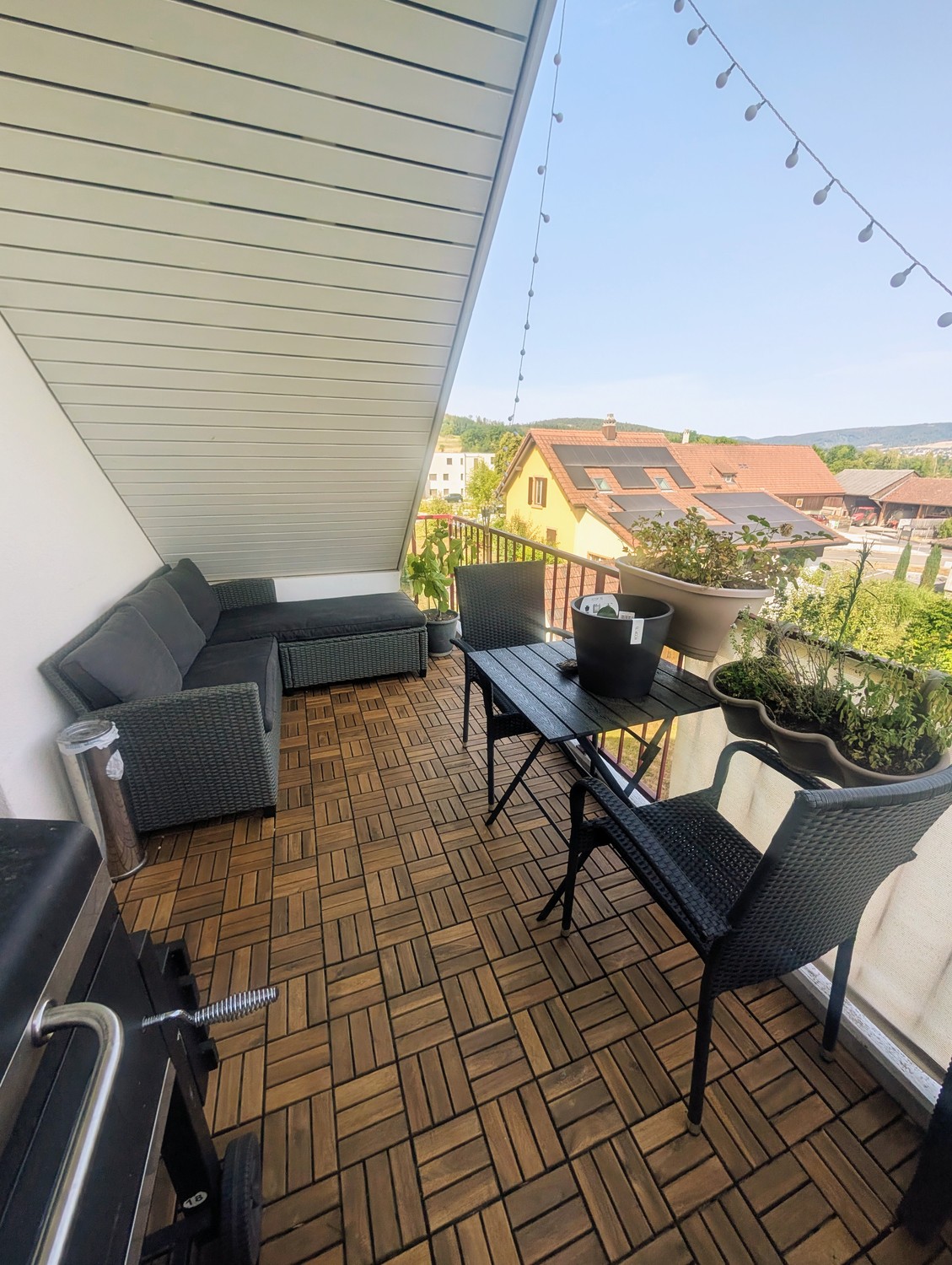5 rooms apartment
