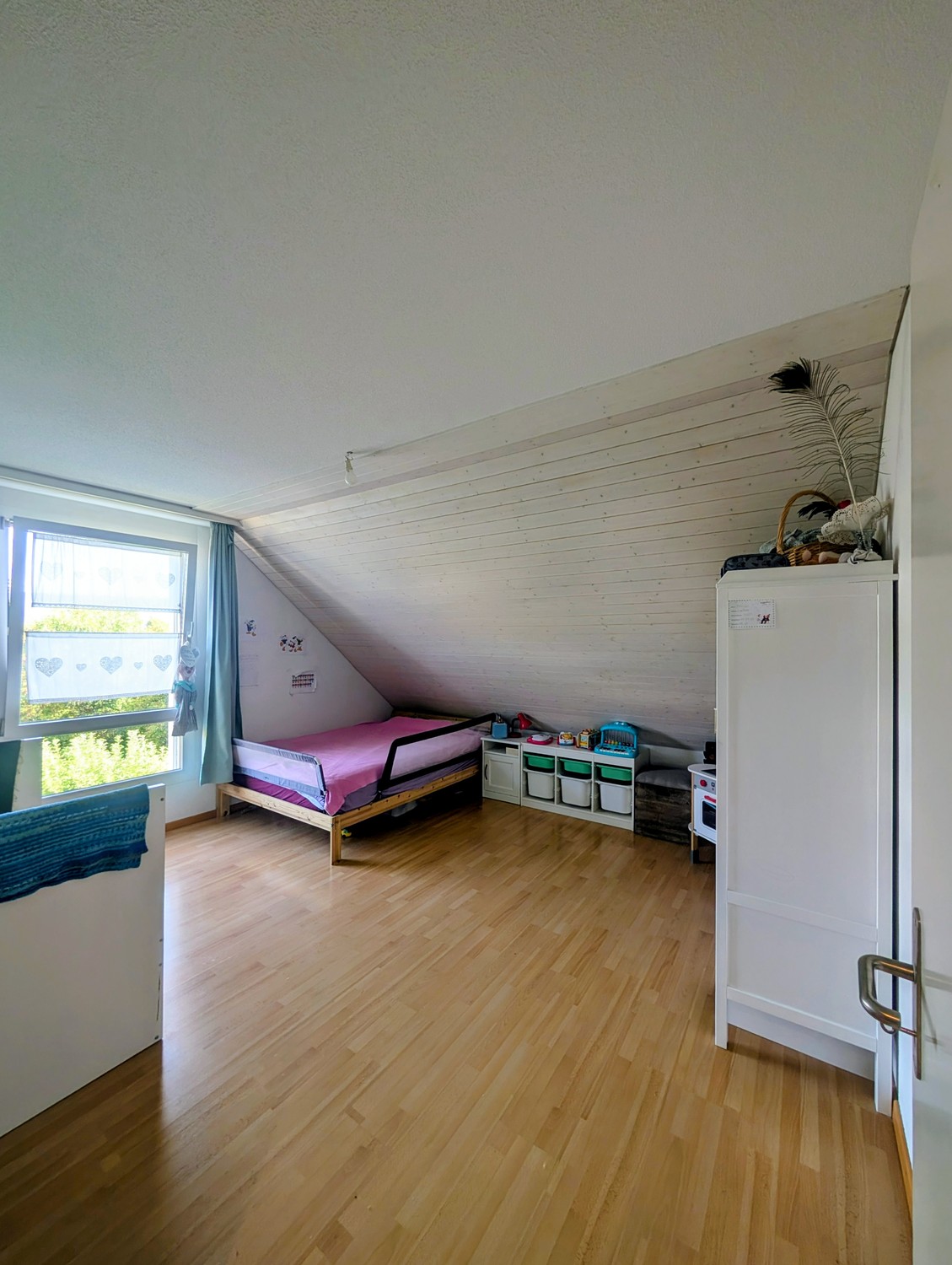 5 rooms apartment