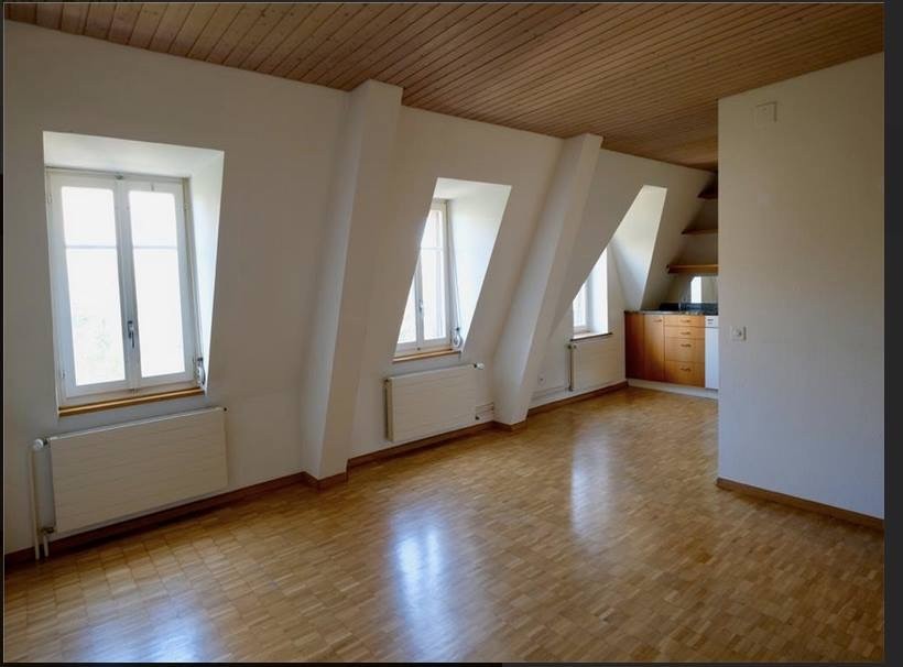 4 rooms apartment, photo 1 of 4