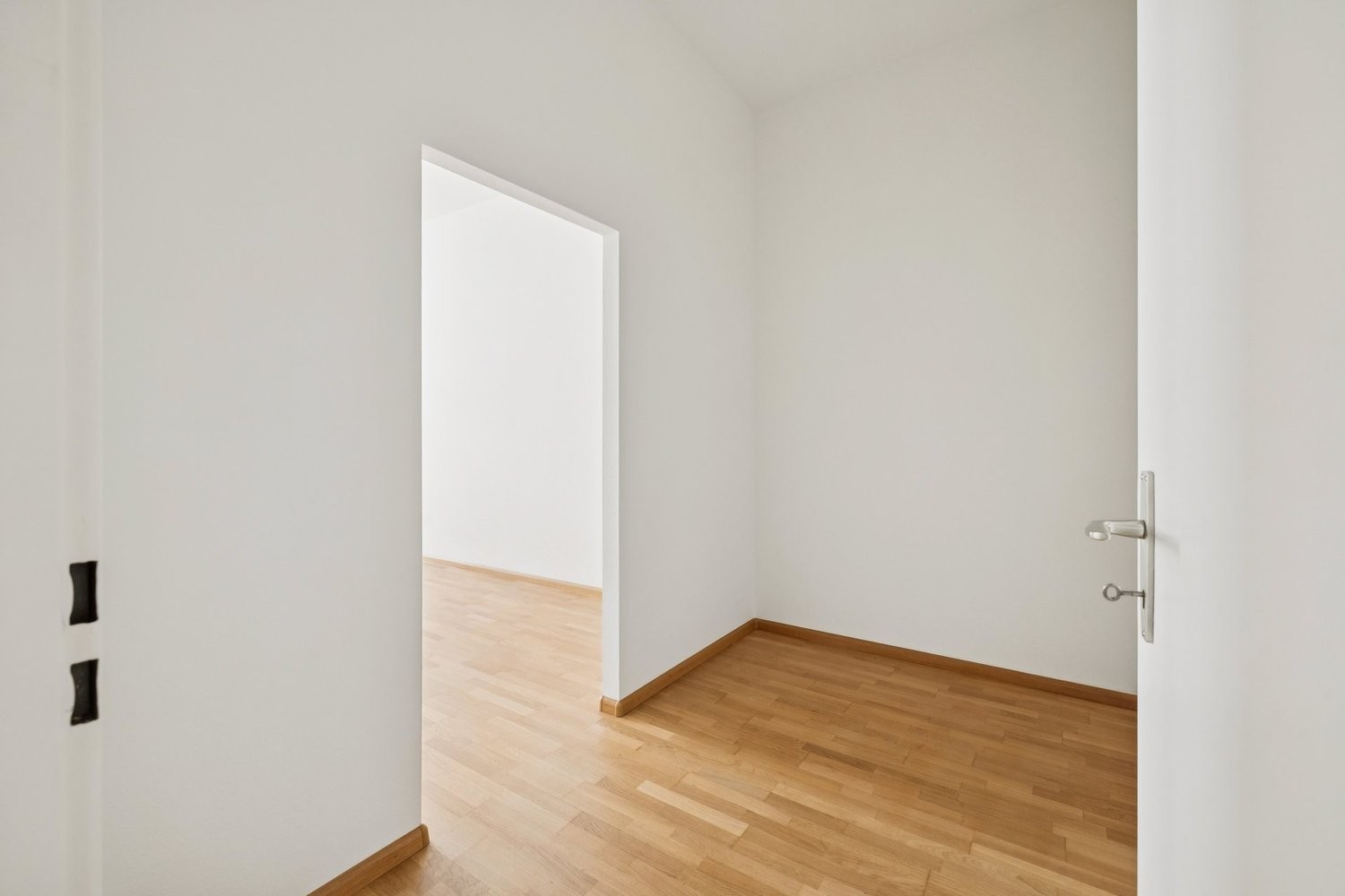 2 rooms apartment, photo 9 of 9