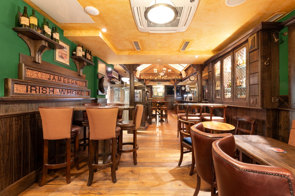 400m² restaurant
Irish Pub for lease
In Basel in a prime location.
For more information please contact us via email., photo 3 of 8