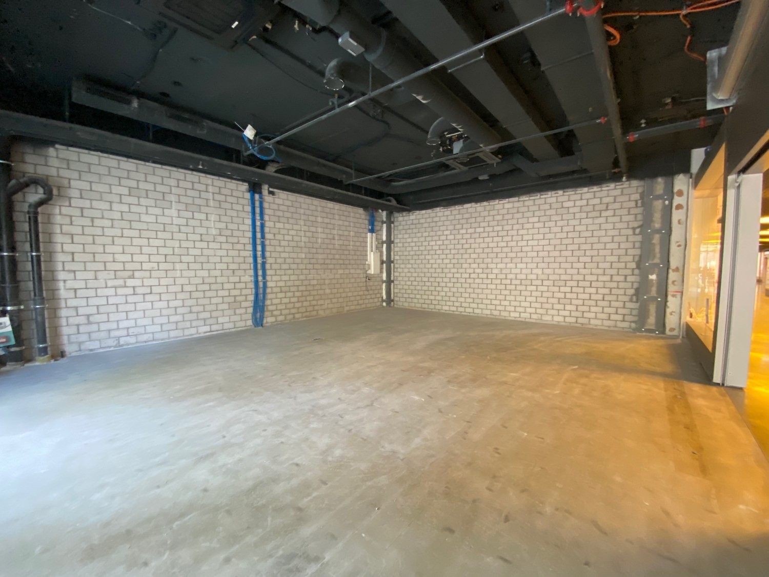 81m² shop, photo 4 of 5
