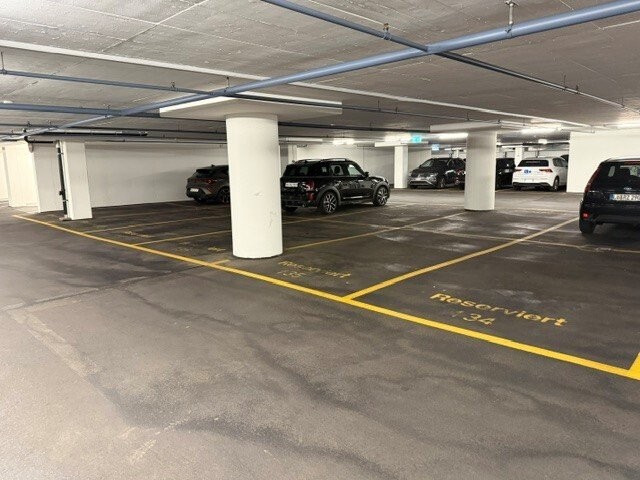 Underground slot, photo 1 of 3