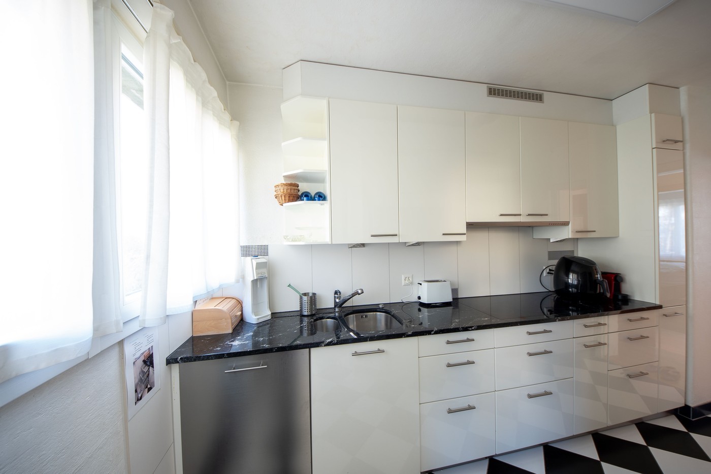 4 rooms apartment, photo 8 of 10