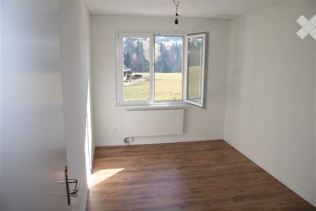 4 rooms apartment, photo 3 of 5