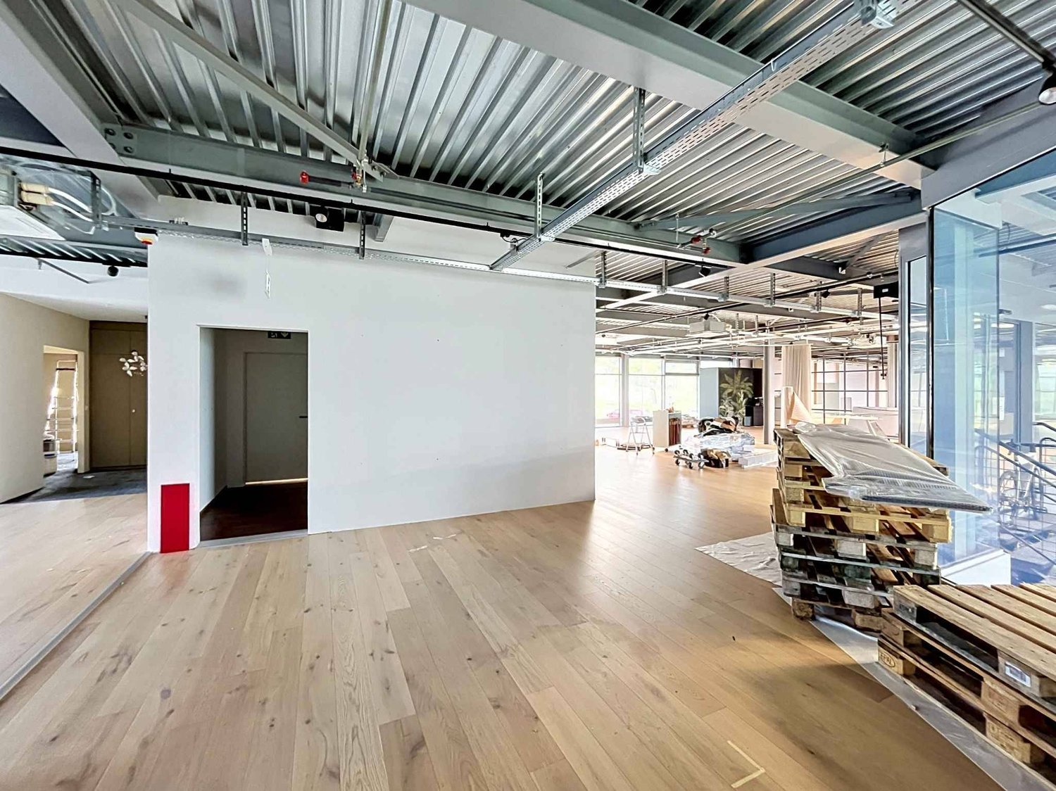 765m² commercial, photo 4 of 10