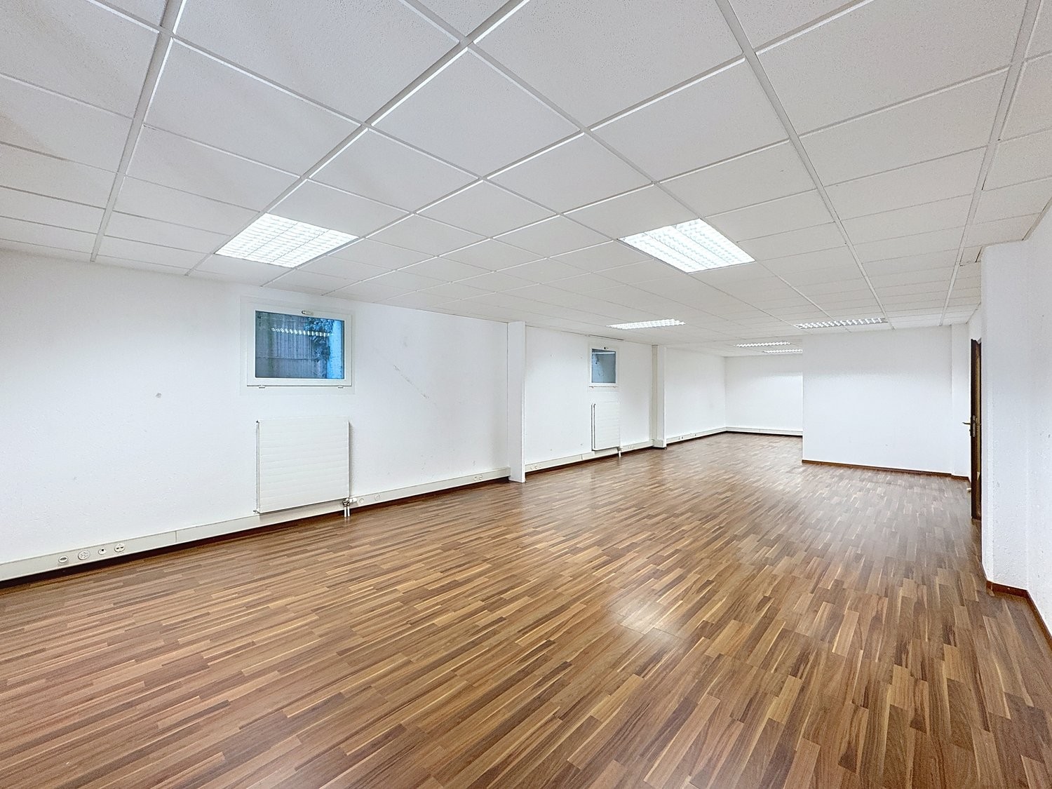 negozio di 145m²