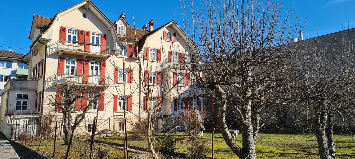 21 ½ rooms multi family house, photo 1 of 4