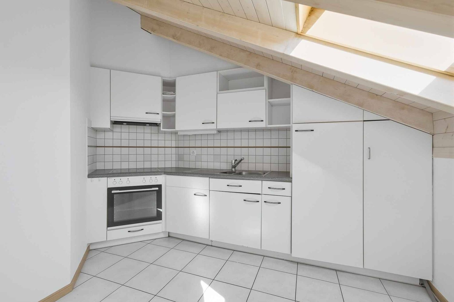 2 rooms apartment, photo 2 of 10