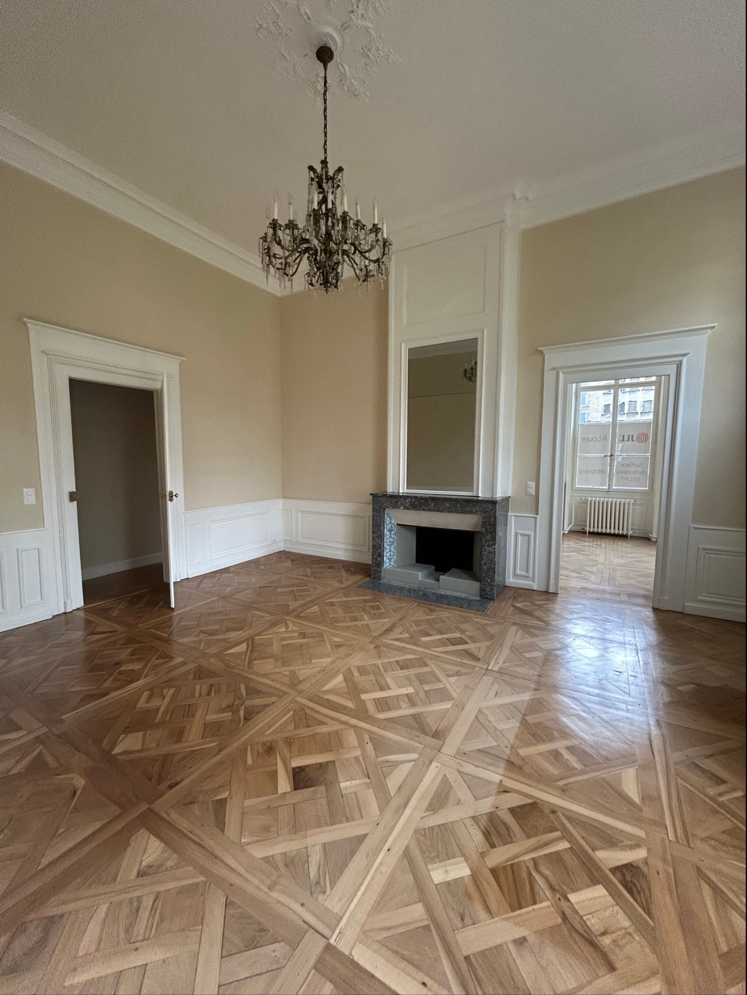 370m² office, photo 9 of 10