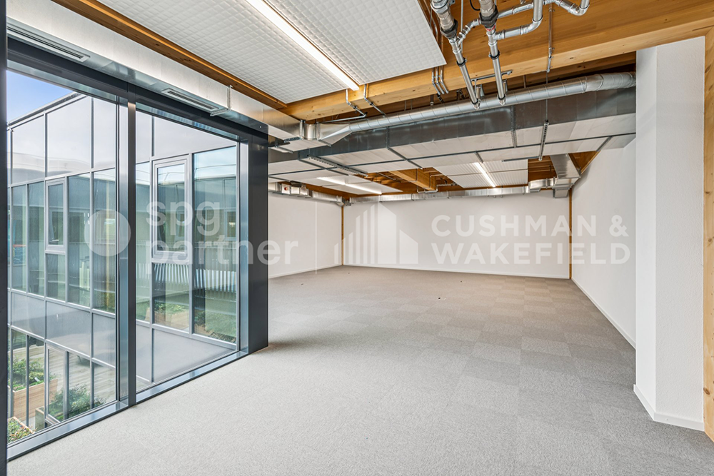 300m² commercial, photo 6 of 10