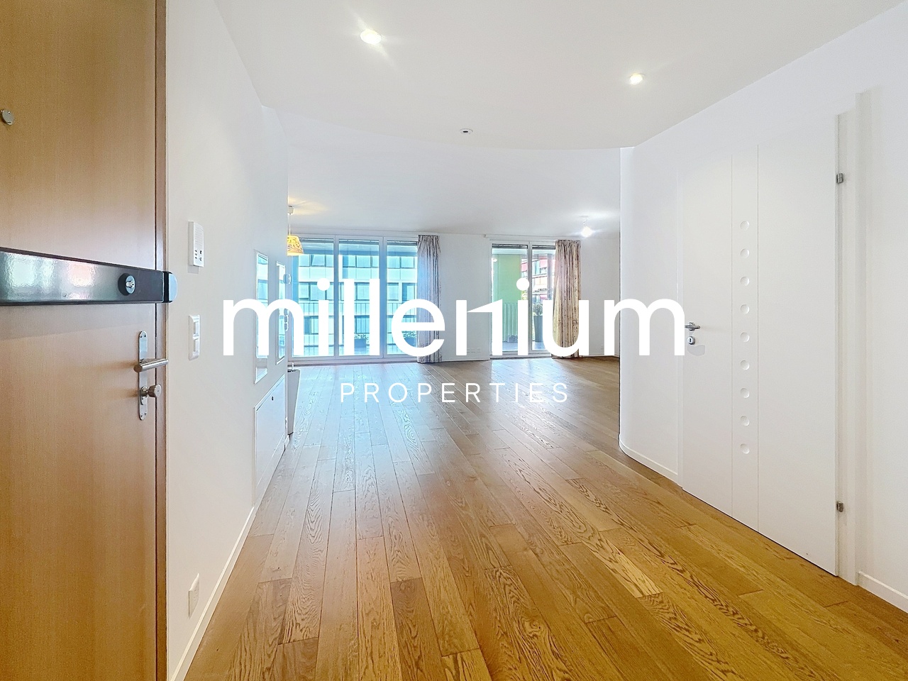 5 rooms apartment