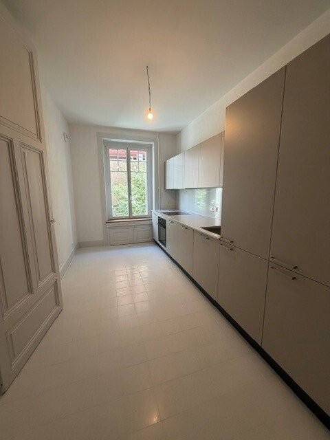 5 rooms apartment, photo 1 of 10